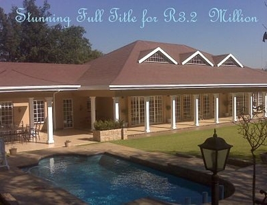 Luxury living fit 4 a Superstar For Sale South Africa