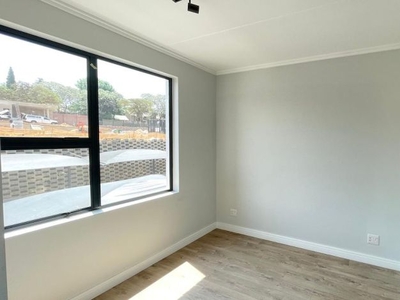 1 Bedroom bachelor apartment to rent in Sandringham, Johannesburg