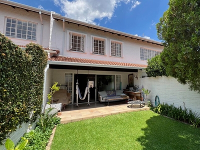3 Bedroom House To Let in Craighall Park