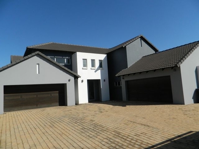 4 Bedroom House To Let in Silverwoods Country Estate