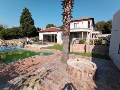 5 Bedroom house in Bloubosrand For Sale