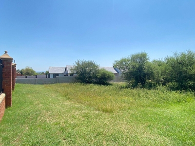 872m² Vacant Land For Sale in Meerhof