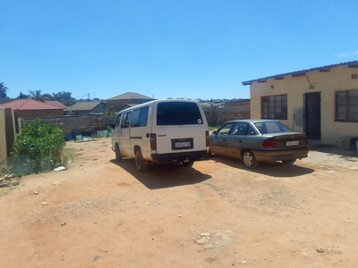 BIG STAND FOR SALE WITH FOUR ROOMS IN IVORY IN KAALFONTEIN TEMBISA – CASH BUYERS ONLY