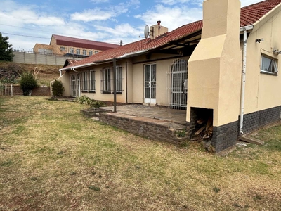 House For Sale in Roodepoort West