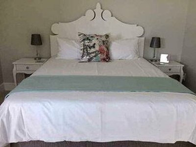Fresh clean beds and very friendly stuff book now - Cape Town