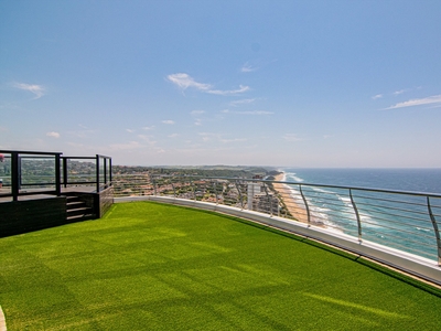 Penthouse For Sale in UMHLANGA ROCKS
