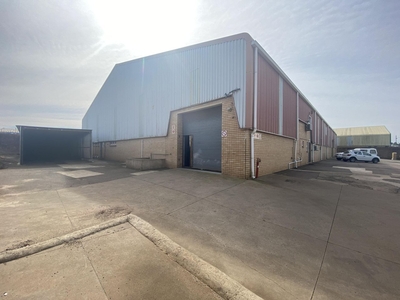 1,530m² Warehouse To Let in Waterfall