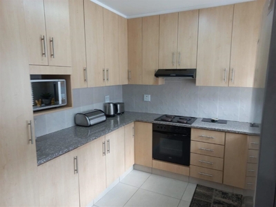 2 bedroom apartment for sale in Padfield Park