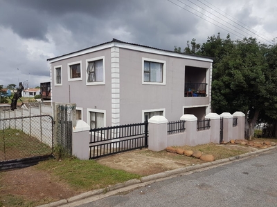 4 Bedroom House For Sale in Swellendam