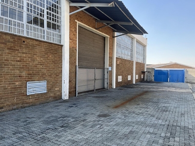 1,332m² Warehouse For Sale in Benrose