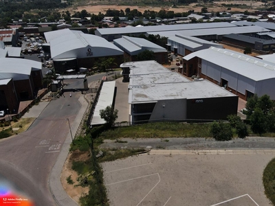 3,300m² Warehouse For Sale in Ormonde
