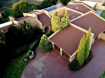 4 Bedroom House For Sale In Bergsig