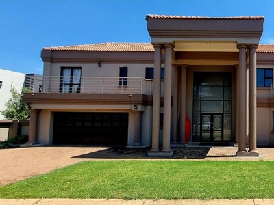 Opulent 6 Bedroom, double-story home for Sale in Zambesi Country Estate