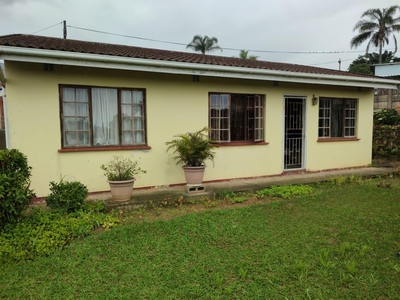 3 Bedroom Sectional Title For Sale in Lotus Park