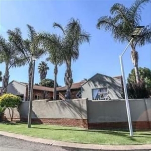 3 Bedroom Cluster For Sale In Glen Marais