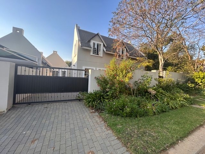 3 Bedroom Freehold To Let in Fourways Gardens