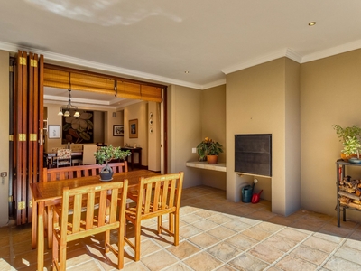 3 bedroom house for sale in Montclair (Cape Town)