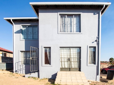3 Bedroom House To Let in Cosmo City