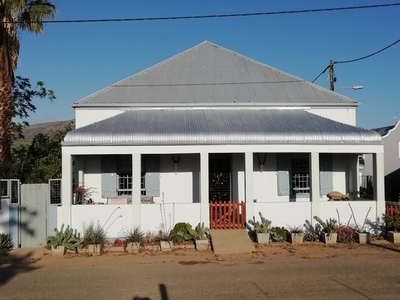 4 Bedroom Freehold For Sale in Calitzdorp