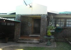 3 Bedroom Simplex for Sale For Sale in Geelhoutpark - Home S