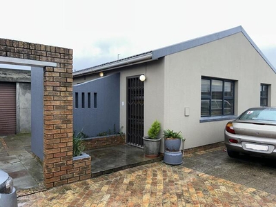 3 bedroom, Blue Downs Western Cape N/A