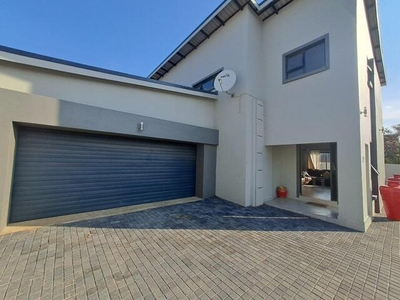 House For Rent In Roodepark Eco Estate, Pretoria