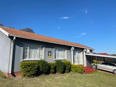 House For Sale In Hyde Park, Ladysmith