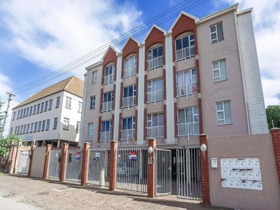 Townhouse For Sale In Somerset Heights, Grahamstown