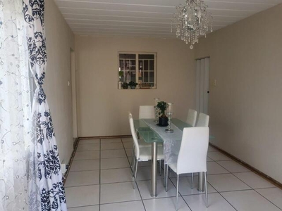 3 bedroom, Potchefstroom North West N/A