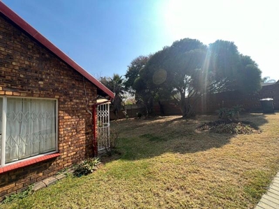 House For Rent In The Reeds, Centurion