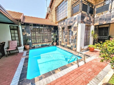 House For Sale In Magalieskruin, Pretoria