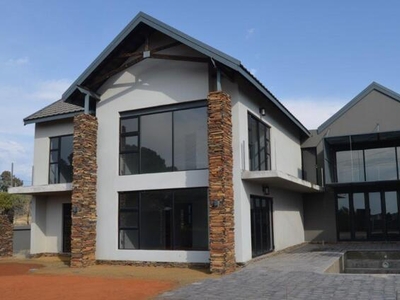 House For Sale In Rayton, Bloemfontein