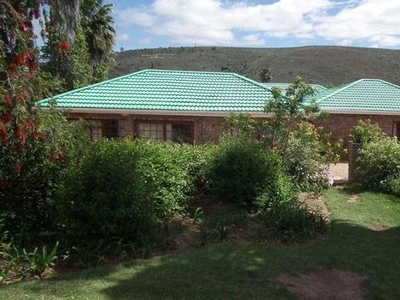 House For Sale In Uniondale, Western Cape