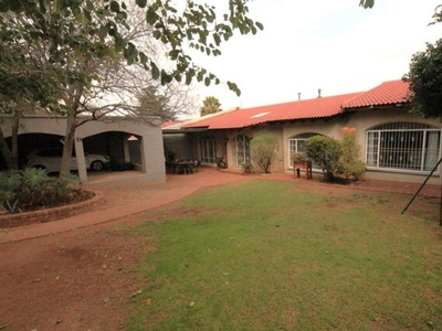 House For Sale In Val De Grace, Pretoria