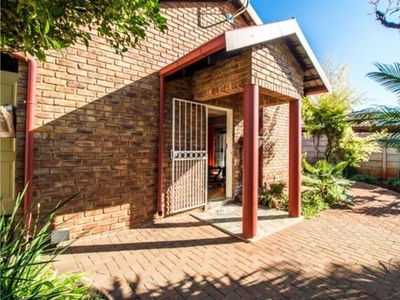 Townhouse For Sale In Doornpoort, Pretoria