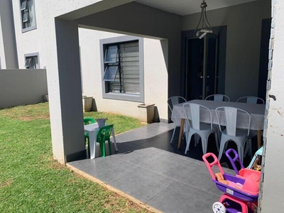 Townhouse For Sale In Honeydew, Roodepoort