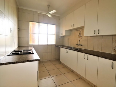 2 Bedroom Flat To Let in Edleen