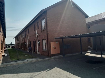 2 Bedroom Townhouse Rented in Albertsdal