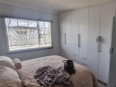 3 bedroom, Queenstown Eastern Cape N/A