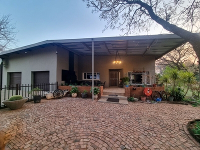4Ha Small Holding Sold in Bainsvlei