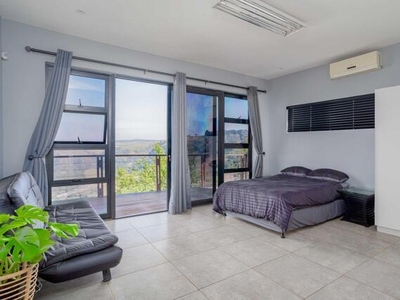 5 bedroom, Kloof KwaZulu Natal N/A