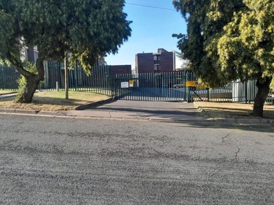 Apartment For Rent In South Crest, Alberton