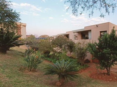 Apartment For Sale In Faerie Glen, Pretoria