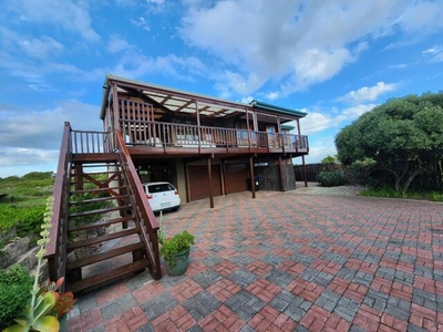 Apartment For Sale In Paradise Beach, Jeffreys Bay