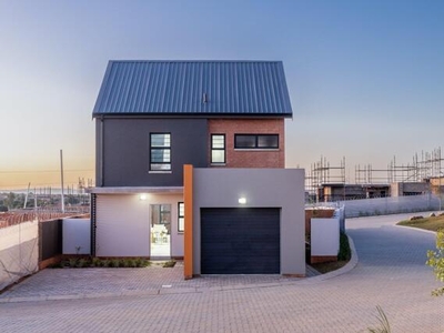 House For Rent In Amberfield, Centurion