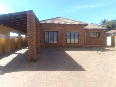 House For Rent In Birchleigh North, Kempton Park