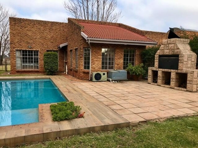 House For Sale In Benoni Orchards Ah, Benoni