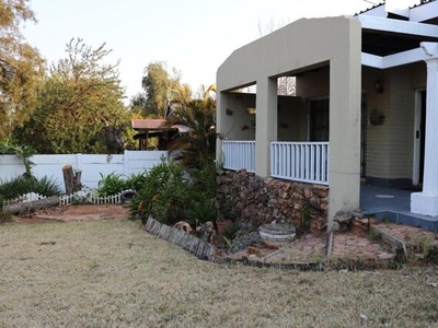 House For Sale In East Lynne, Pretoria