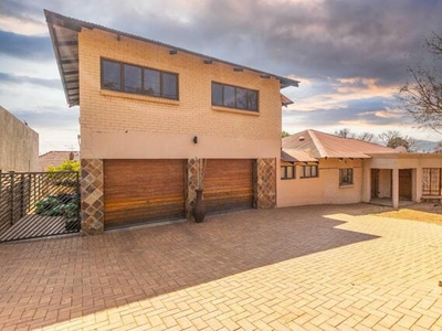 House For Sale In Florida North, Roodepoort