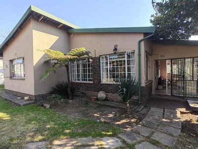 House For Sale In Krugersdorp West, Krugersdorp